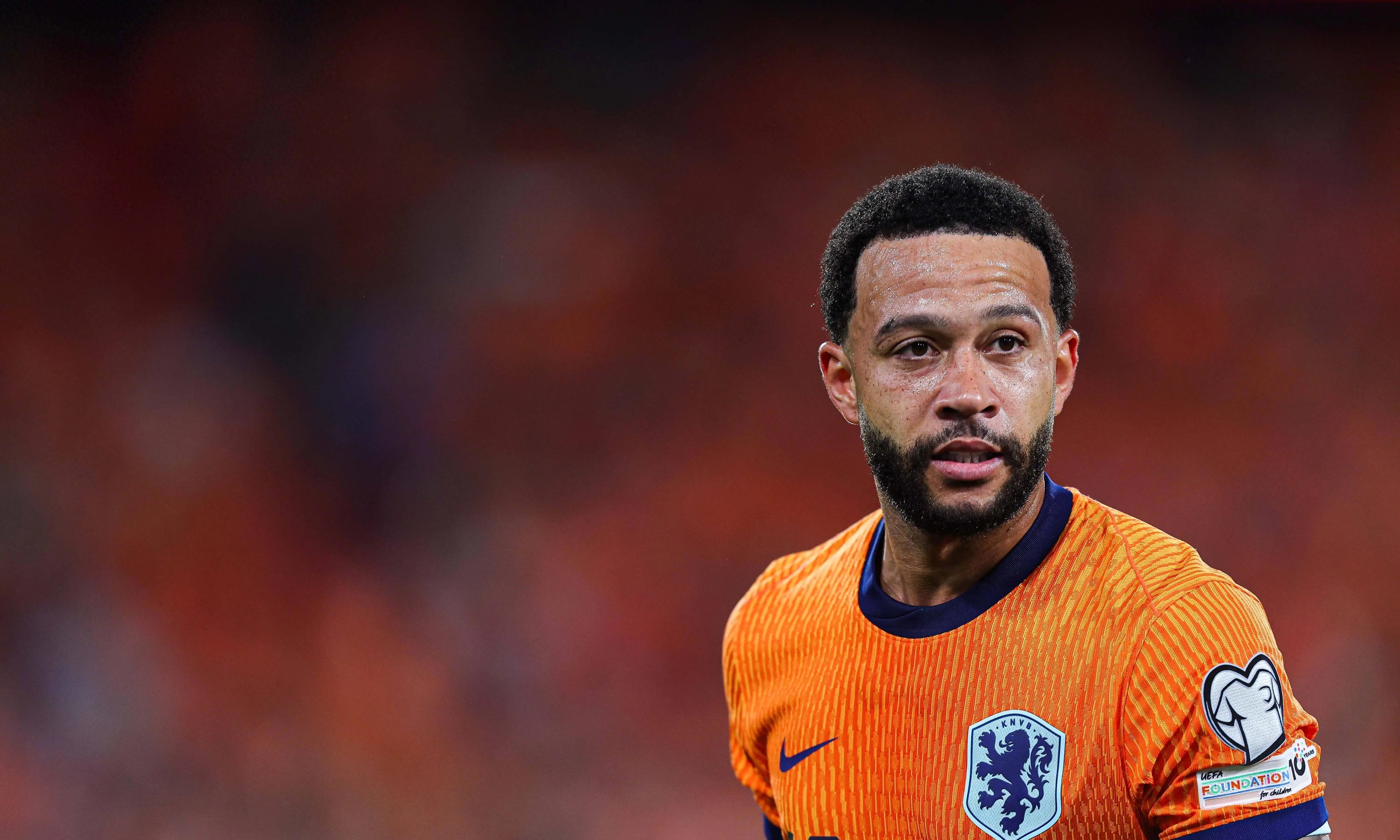 关于费耶诺德国际比赛日单刀错失，志在西甲名次提升，气氛紧张，团队化学反应显著的信息